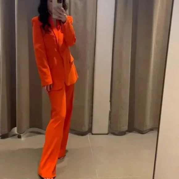 ZARA 2 Piece Blazer And Flare Pants - Picture 6 of 8